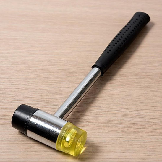 Marteaux dotés de poignées antidérapantes pour plus de sécurité