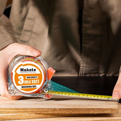  Mètre ruban transparent 3m tenu dans deux mains