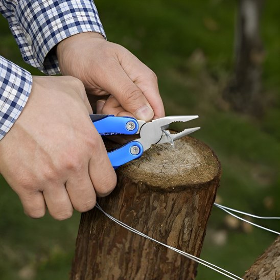 Pince coupant un fil fer, accessoire indispensable travaux manuels