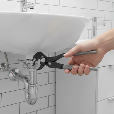 Pince multiprise bricolage sous évier 