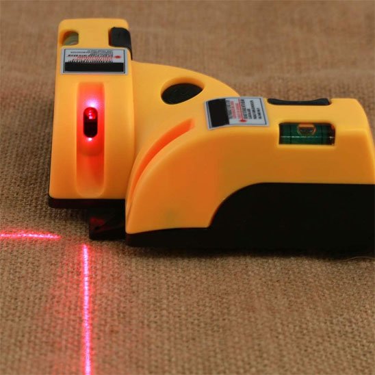 Niveau laser lignes rouges haute visibilité